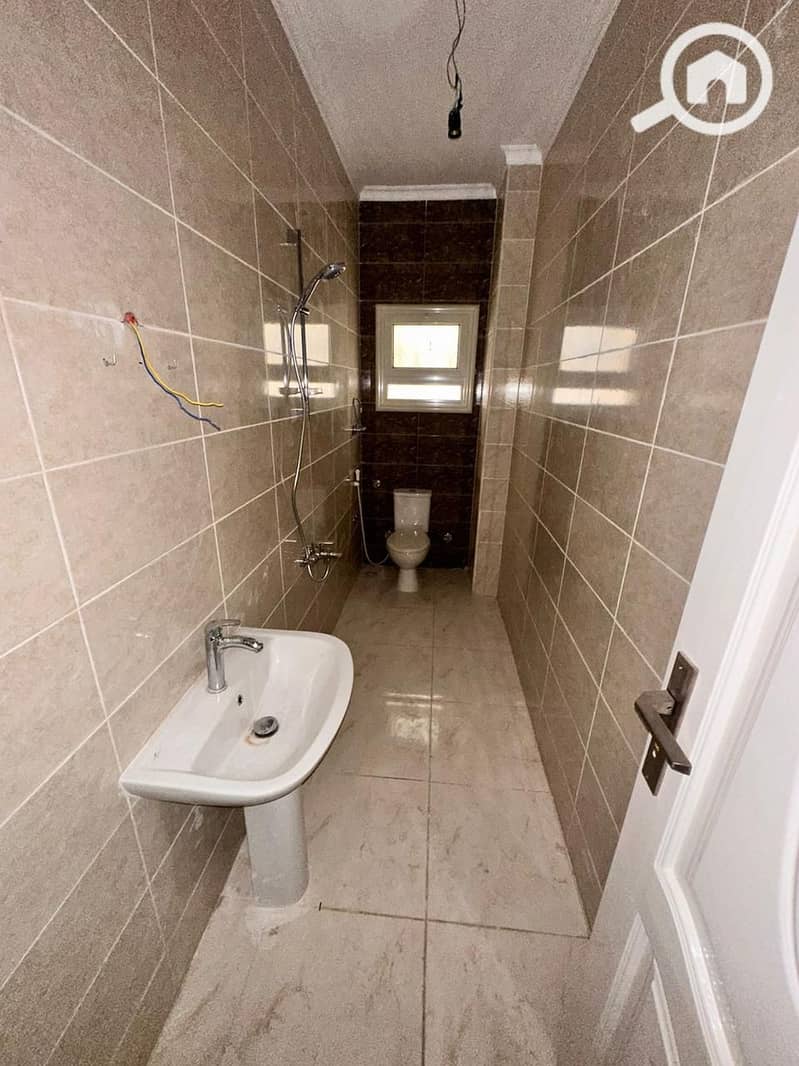 8 WhatsApp Image 2025-10-26 at 11.50. 22 AM. jpeg