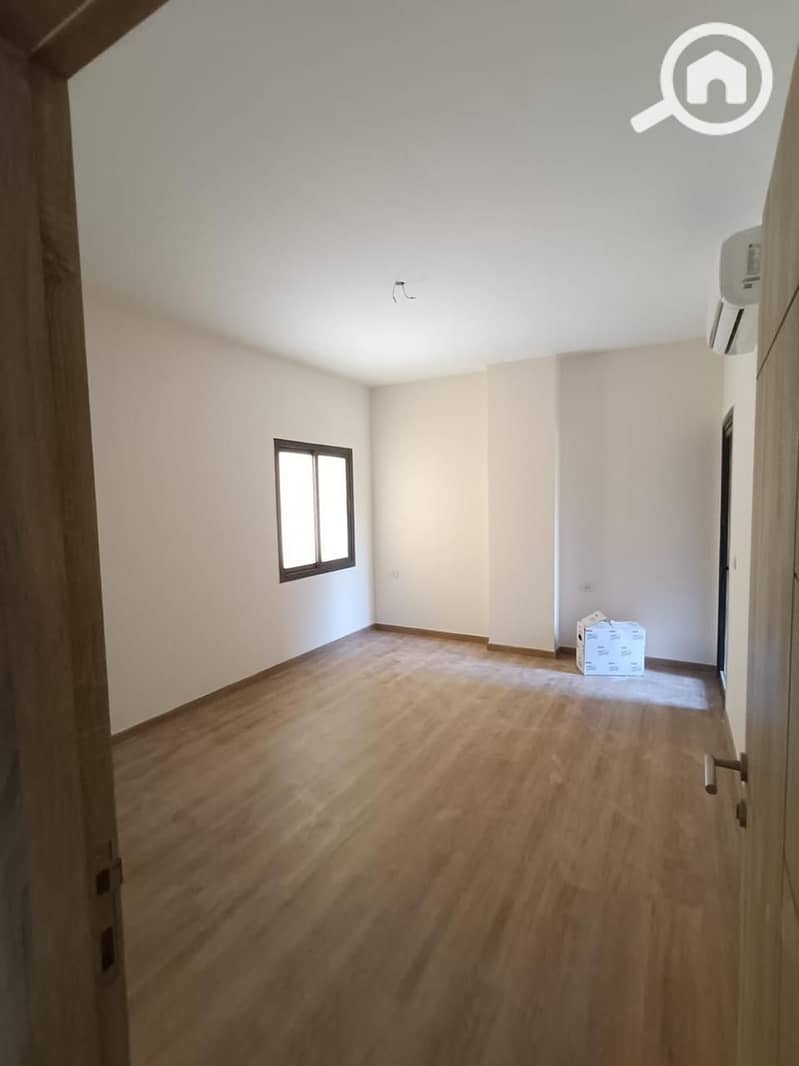 4 WhatsApp Image 2025-10-26 at 11.28. 43 AM (2). jpeg