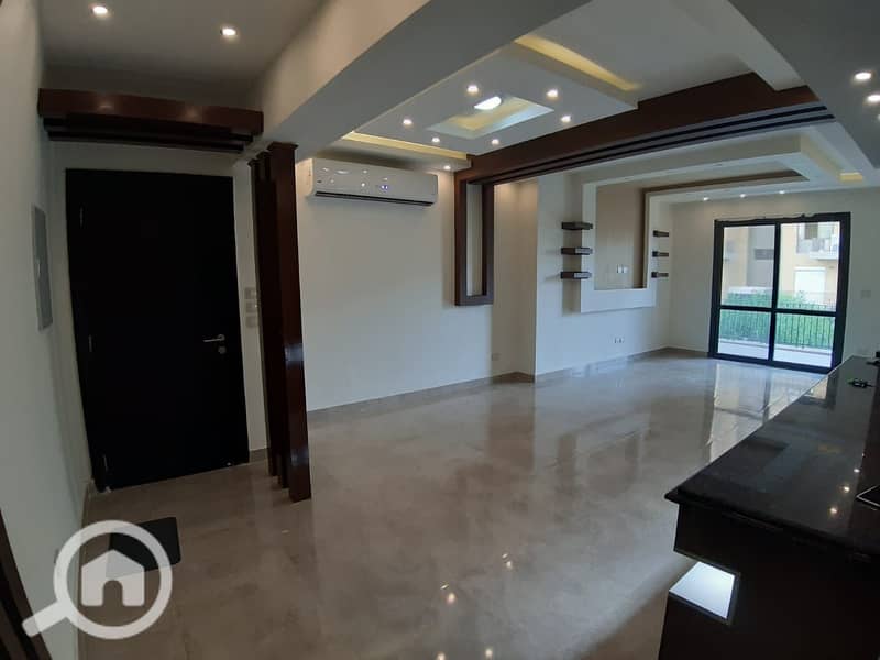 1000672051. jpg 1000672051. jpg