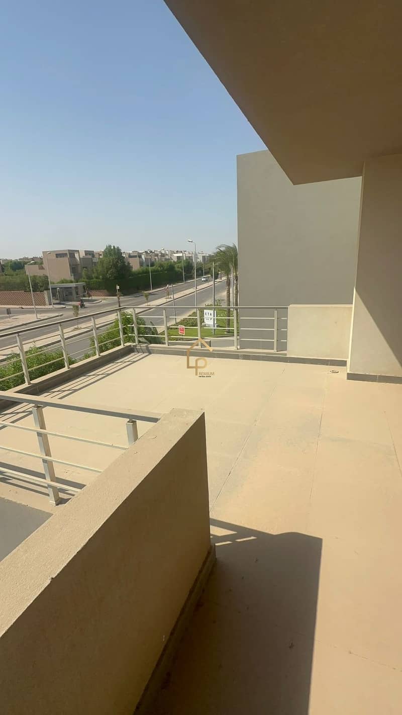 2 WhatsApp Image 2025-10-25 at 12.32. 04 PM (1). jpeg