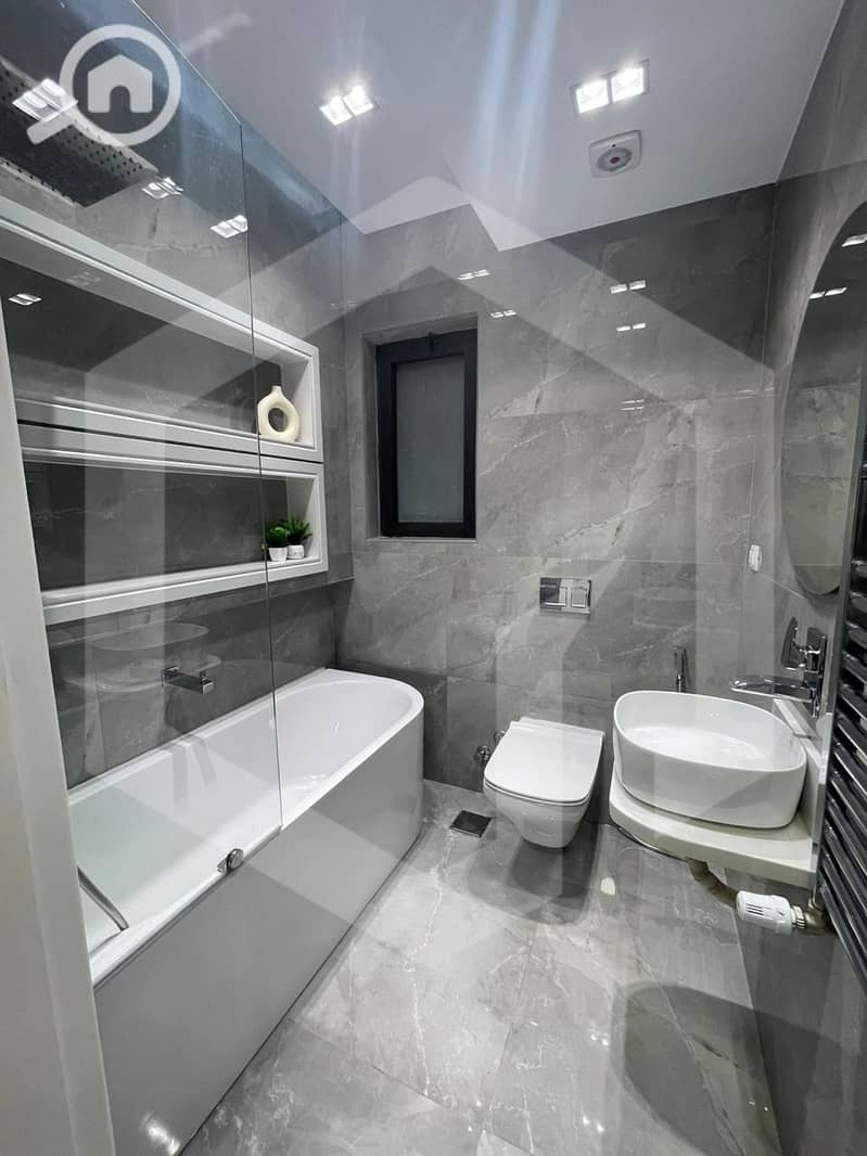 7 Lake View Residence 7. jpg