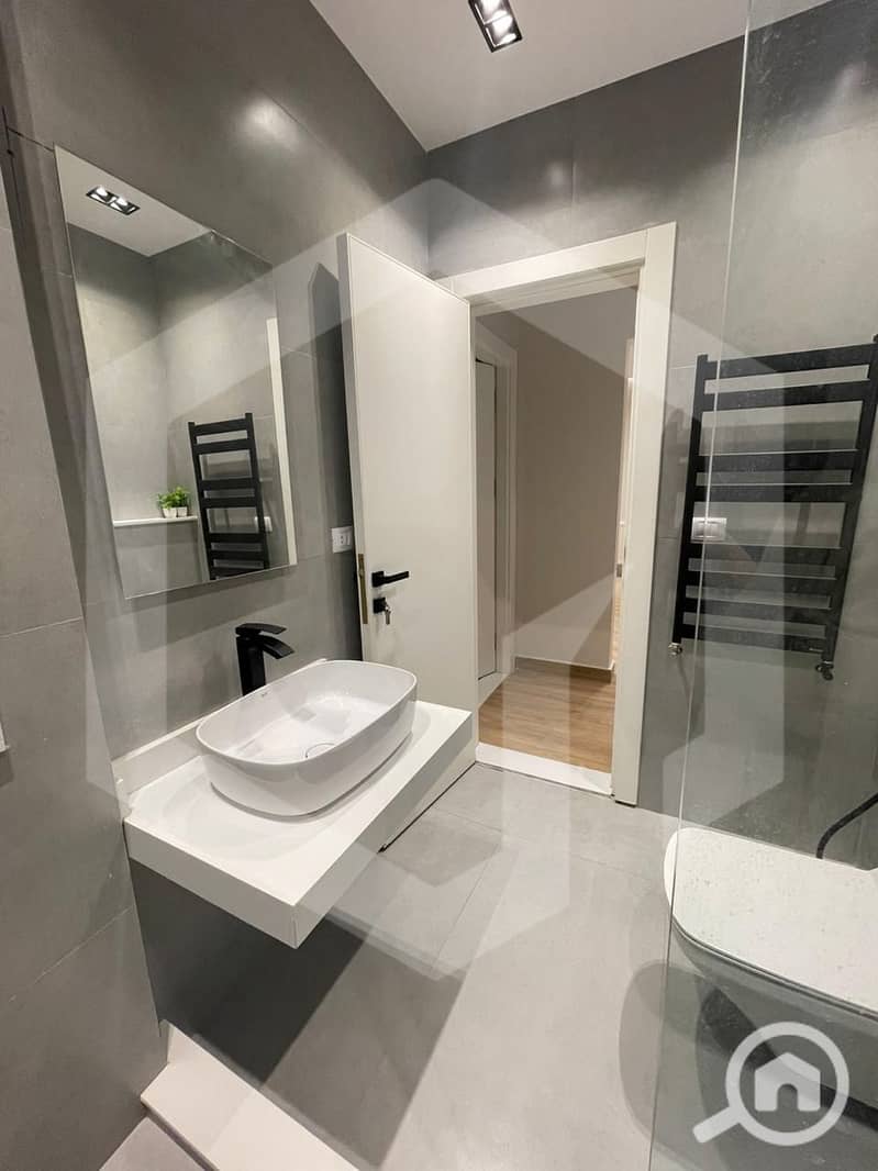 8 Lake View Residence 8. jpg