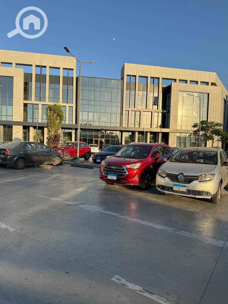 8 516489168_1449627879447856_3716893886477376193_n. jpg