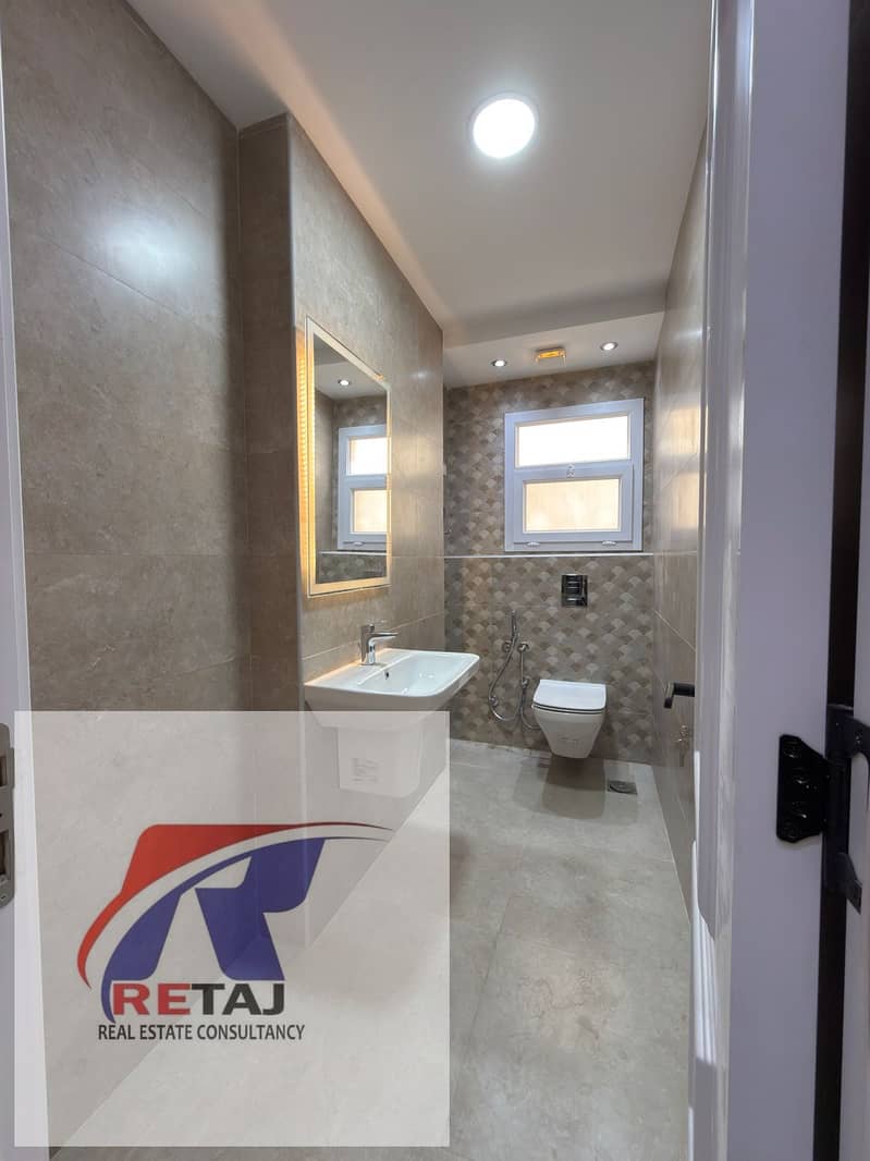 12 WhatsApp Image 2025-10-26 at 07.03. 46 (4). jpeg