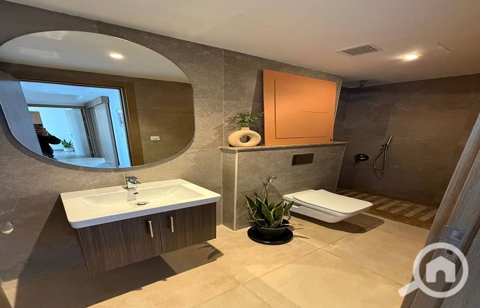 2 WhatsApp Image 2025-05-26 at 12.34. 00_808e62e6_1400x900. jpg