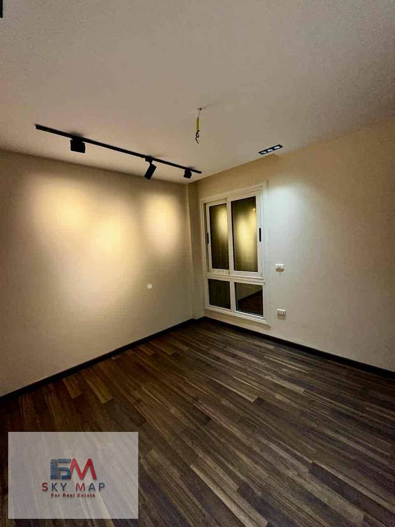 7 e2fc6562-5f97-48bb-8cc8-494a98fcf075. jpg