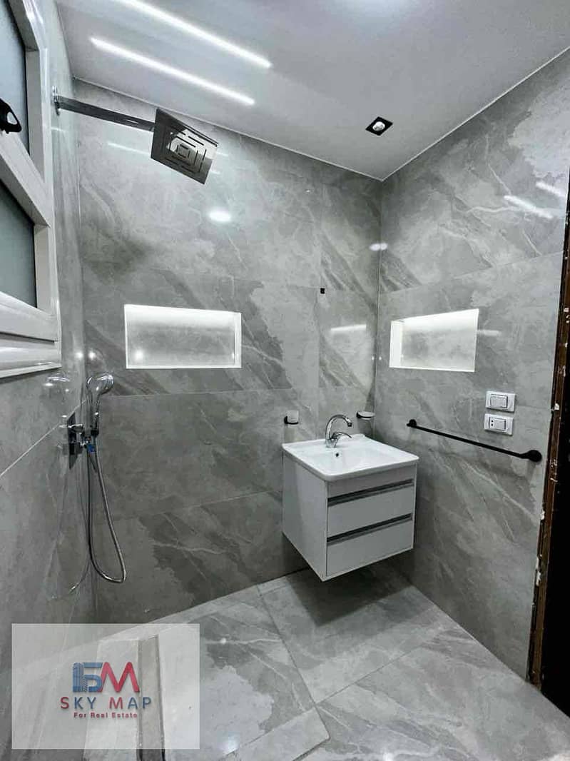 9 382ce062-f3e5-4e5a-9d9b-34a9c0791a3b. jpg