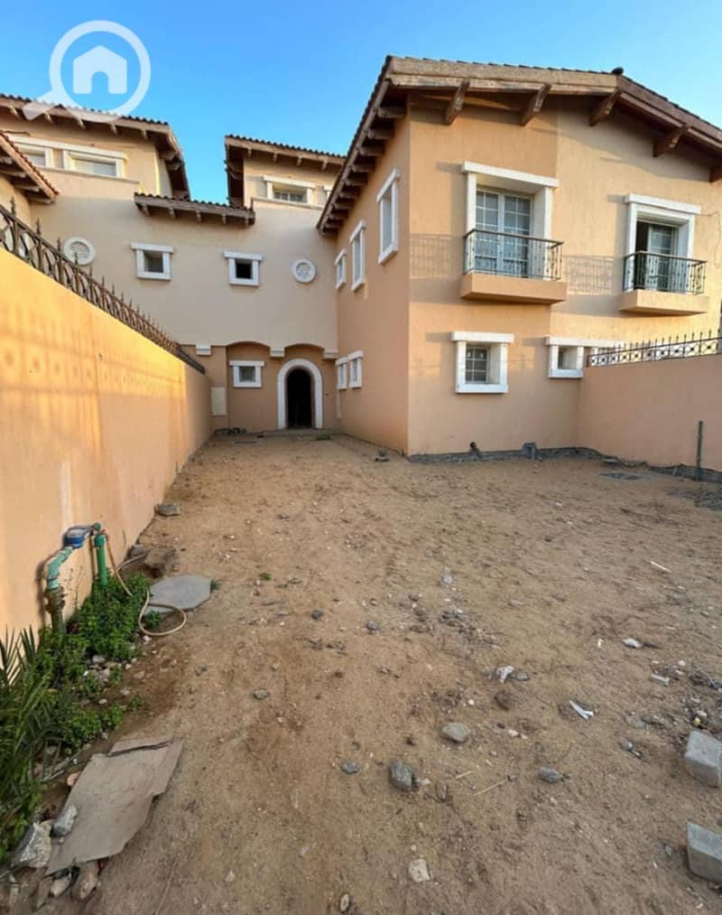 10 f1860136-4902-4928-bd09-18be7db557ec. jpg