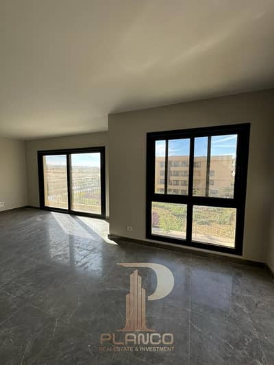 3 Bedroom Flat for Sale in 6th of October, Giza - 10242d3d-e690-4499-9780-34848d5e3d68. jpg