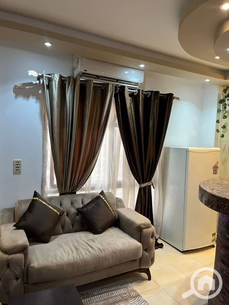 2 2cf7d3cd-c6d8-4a10-b059-d7b203a6fc05. jpg