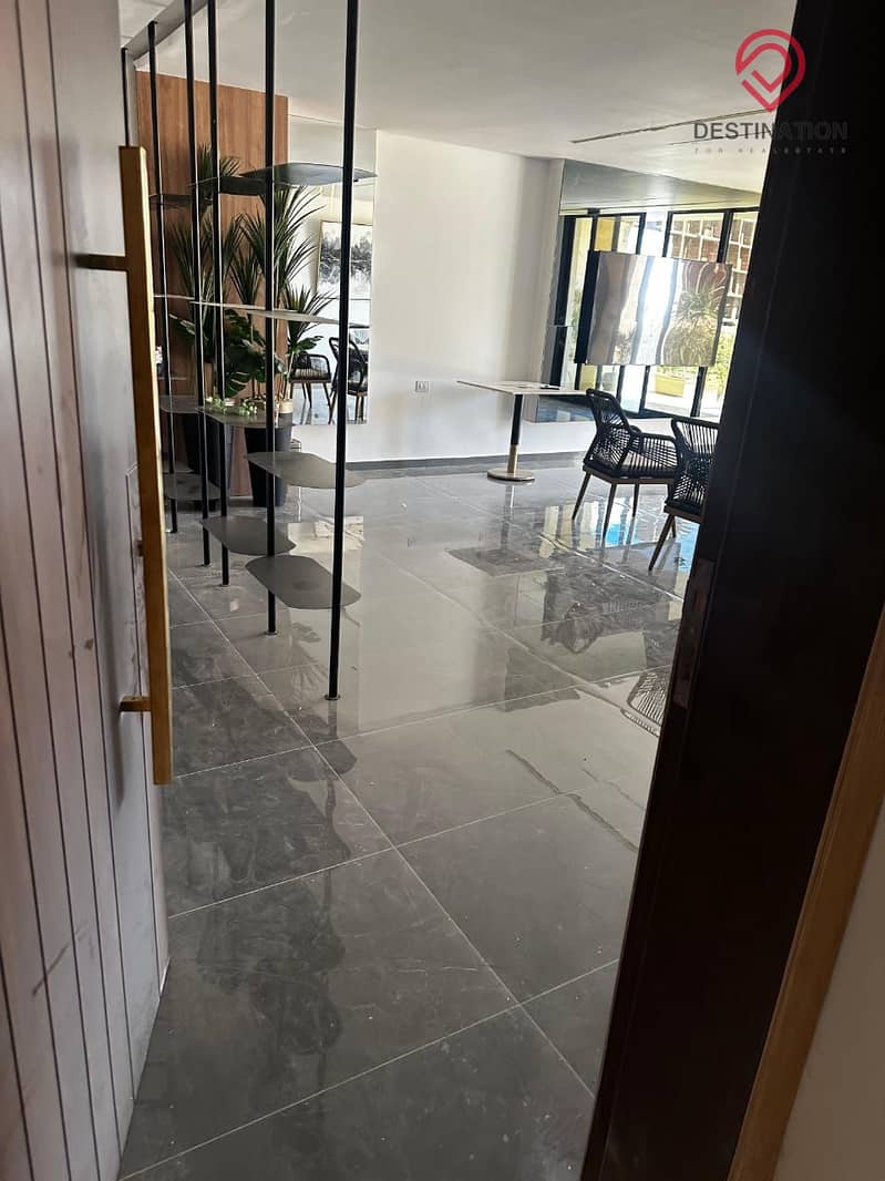 2 680e0bbf-ff58-4dfc-ba5f-0baa0d45ce14. jpg