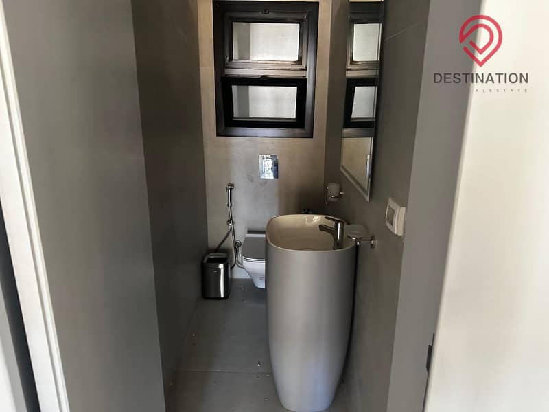 5 222e27c5-dabb-4220-96c4-1cc5f720163b. jpg