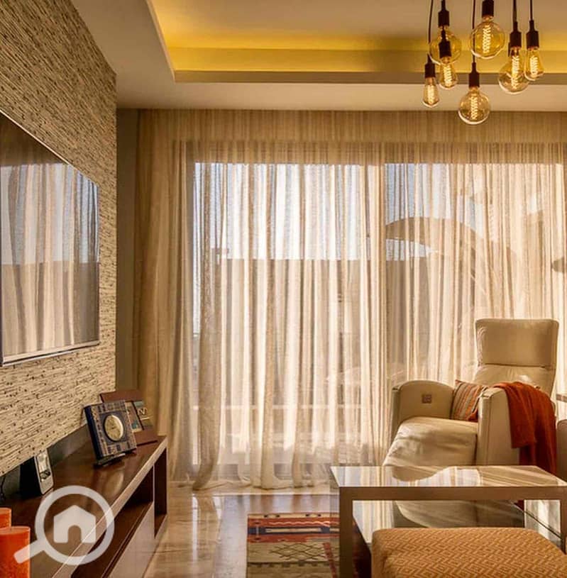 15 acbc9e07-7a60-47bc-b495-40be8874f7c1. jpg