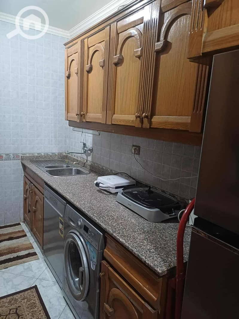 7 59473c37-28ec-4db6-ad1d-2f1a3e8e9f39. jpg