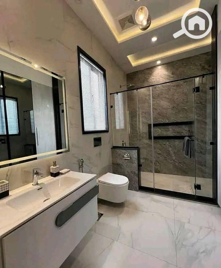 8 539844083_122135708210878286_8372475285415096450_n. jpg