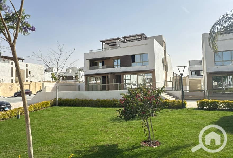 4 12ac3320-508b-48e7-a31d-e80af97d73e0. jpg