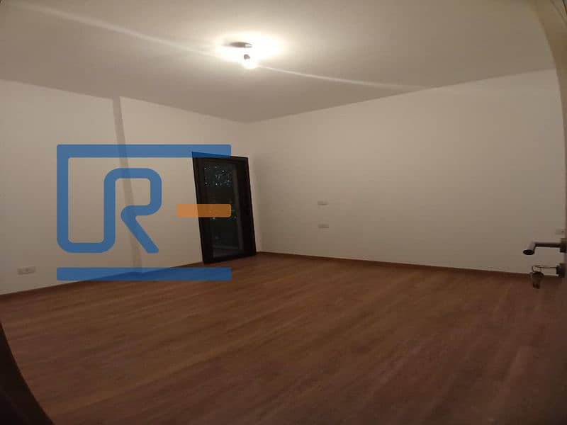 5 227f0b82-e3c8-4246-b915-29ebd1a96cf1. jpg