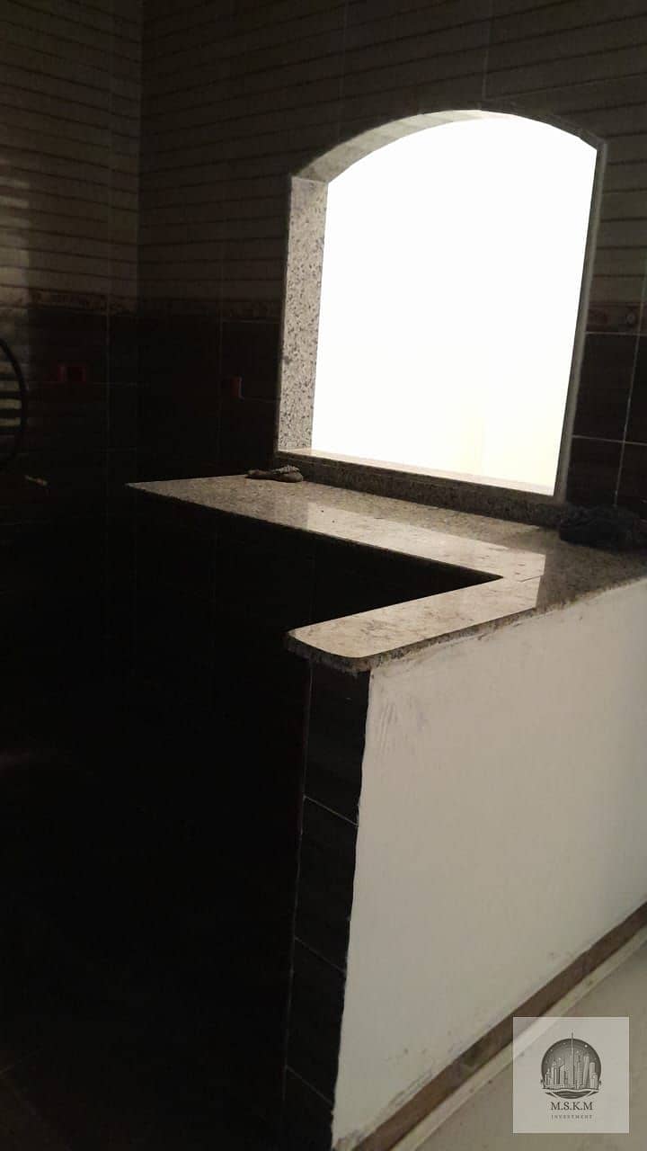 4 WhatsApp Image 2025-10-26 at 1.12. 18 PM(1). jpeg