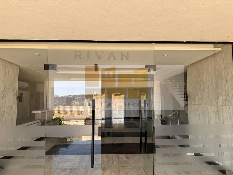 29 WhatsApp Image 2025-10-25 at 12.45. 08_994190ba. jpg