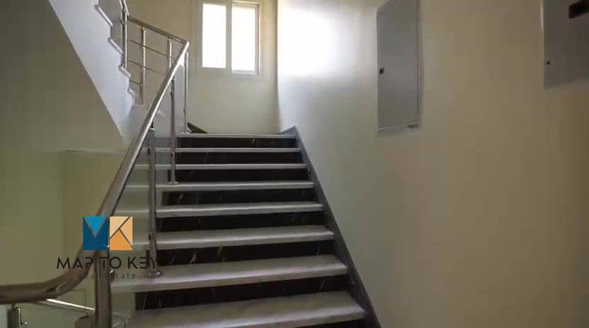 7 WhatsApp Video 2025-10-20 at 19.54. 35_25205348 - frame at 1m26s. jpg