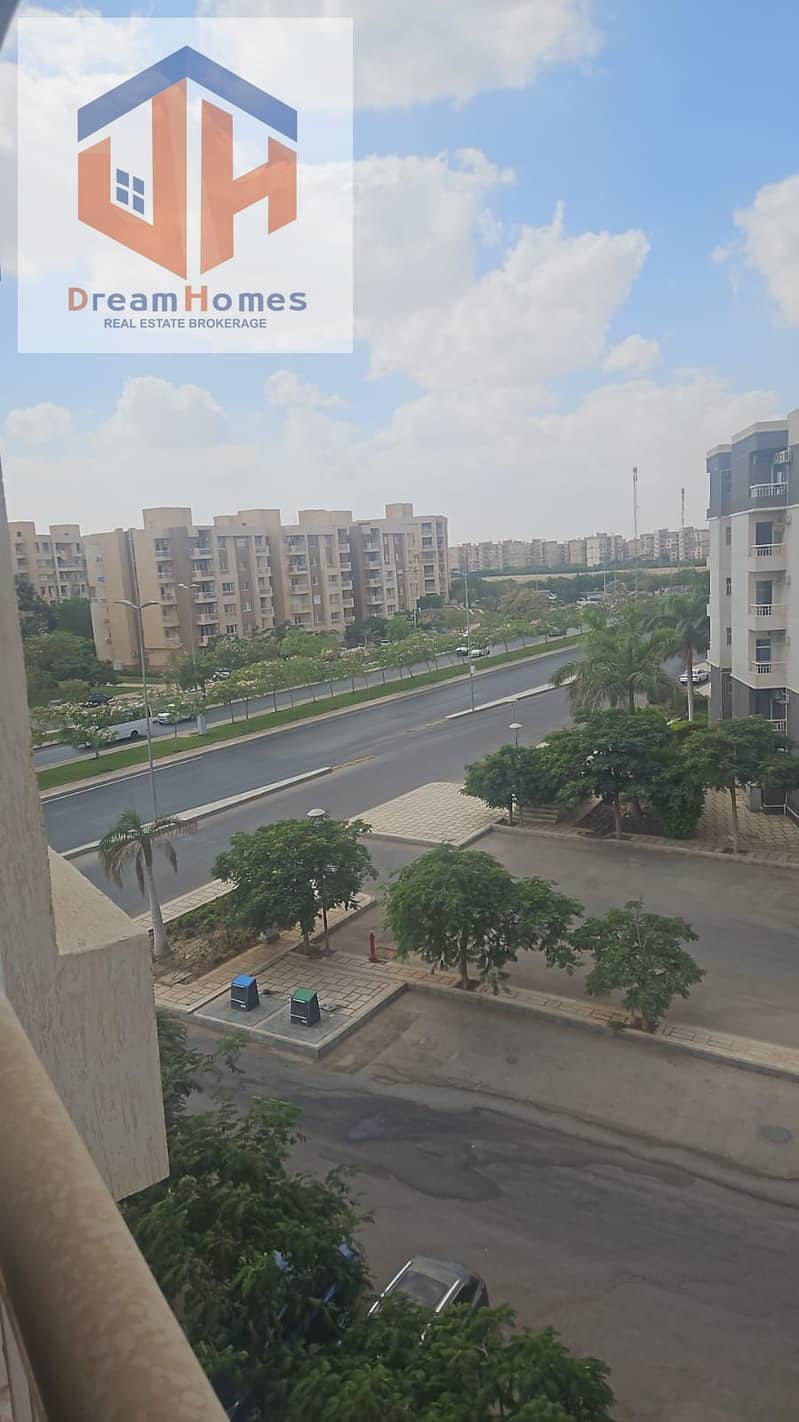 9 5c97c3a5-c732-451b-a63b-9238706c5ff5. jpg