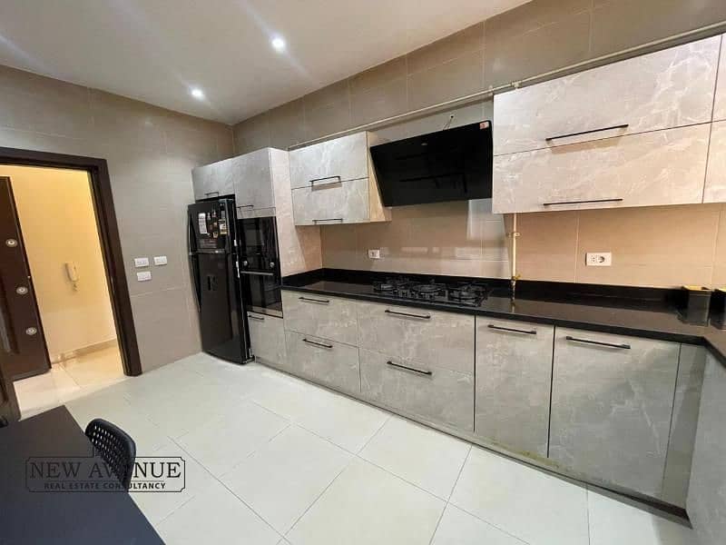 8 781faa69-bef8-4b91-b560-b71381467e44. jpg