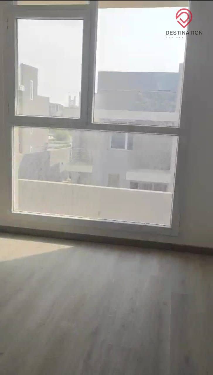 15 276387e6-4a26-40f4-9fed-daa3a40510f5. jpg