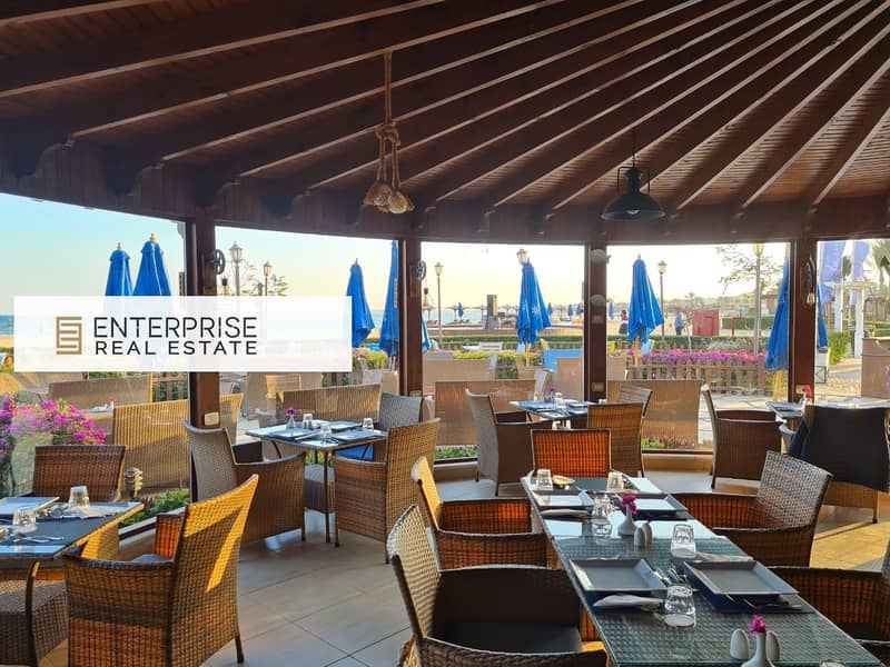 10 WhatsApp Image 2025-10-01 at 21.45. 45_1391555c. jpg