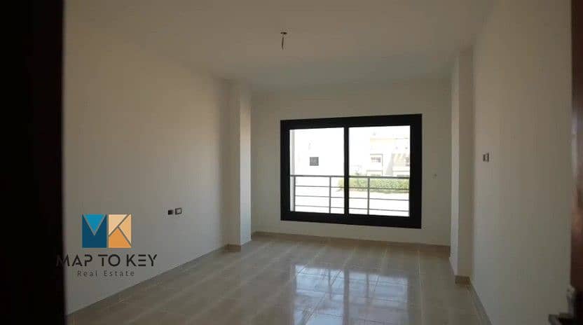 3 WhatsApp Video 2025-10-20 at 19.54. 35_25205348 - frame at 0m58s. jpg