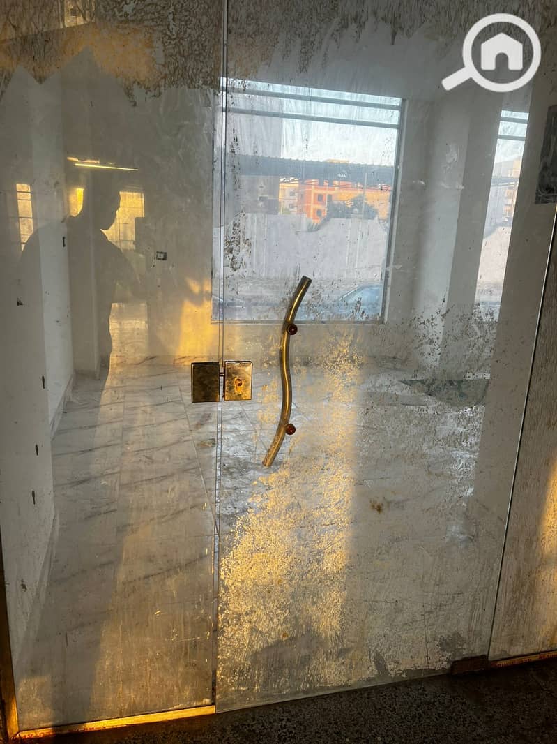 5 WhatsApp Image 2025-10-01 at 15.09. 44_4a3b4ecf. jpg