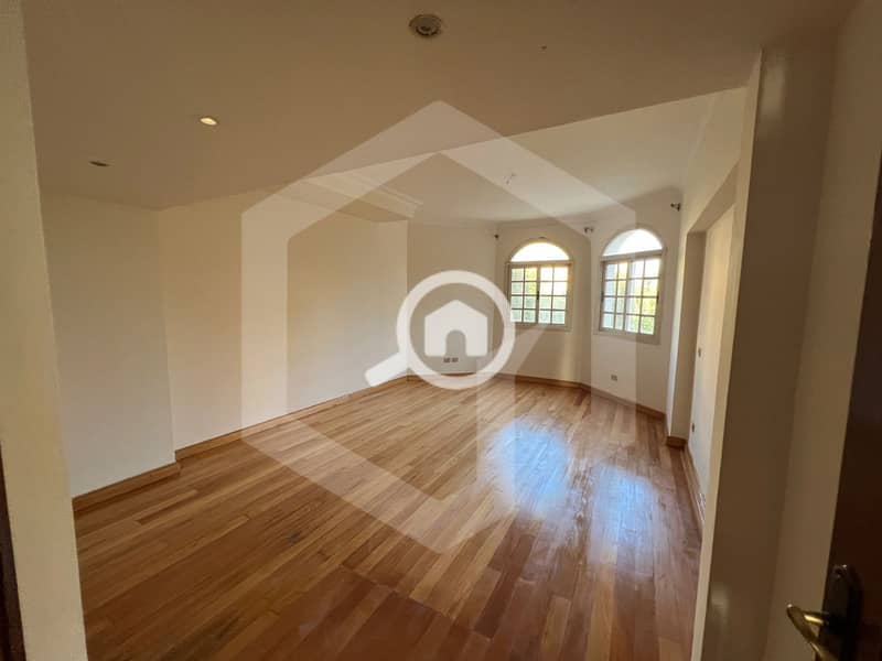 6 Beverly Hills 6. jpg