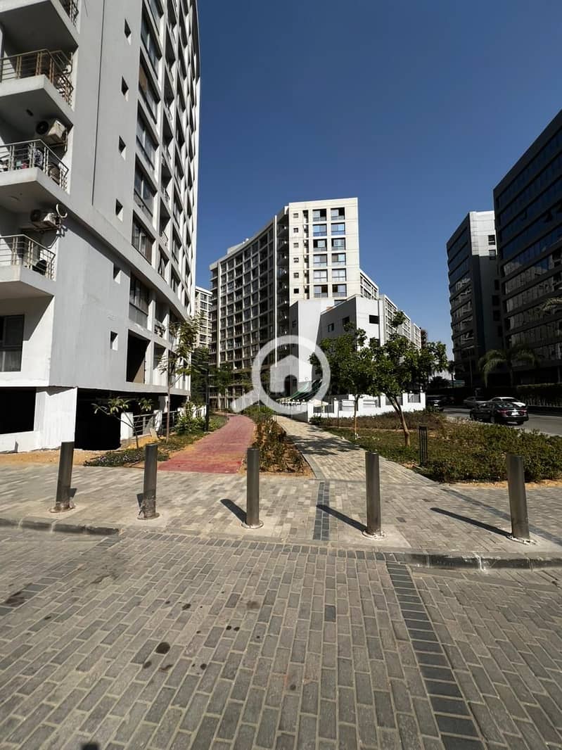 8 WhatsApp Image 2025-10-19 at 13.21. 34_c3f53b20. jpg