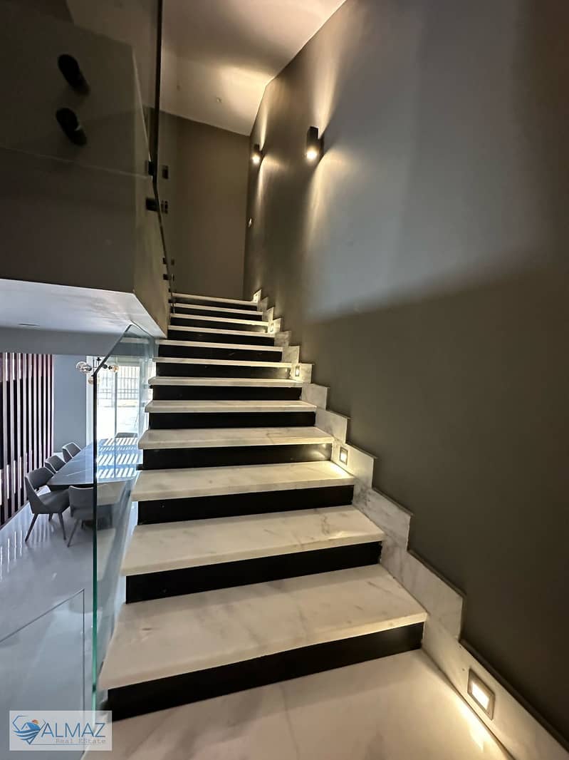 2 WhatsApp Image 2025-10-26 at 1.46. 55 PM (1). jpeg