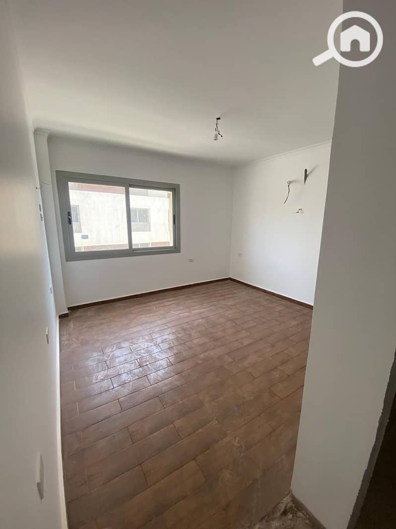 8 40ab8fcf-7a5c-4622-8089-0d627aaf78e1. jpg