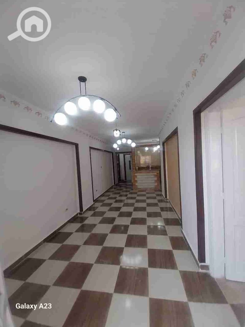 1000176396. jpg 1000176396. jpg