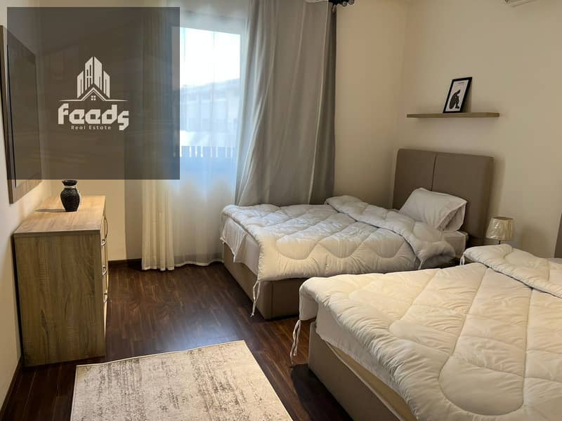 2 0fadcb77-bfca-4ee8-b004-5eb12058ec78. jpg