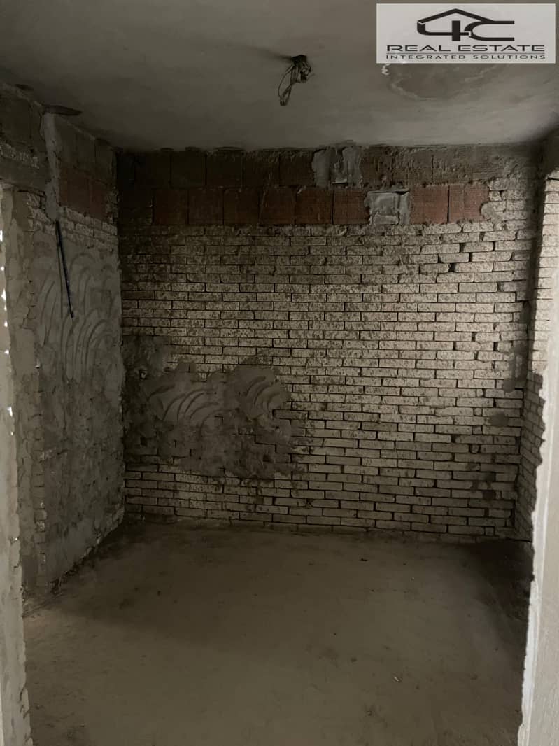 8 WhatsApp Image 2025-10-24 at 6.29. 31 AM (1). jpeg