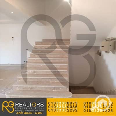 6 Bedroom Twin House for Sale in 6th of October, Giza - IMG-20250514-WA0085. jpg