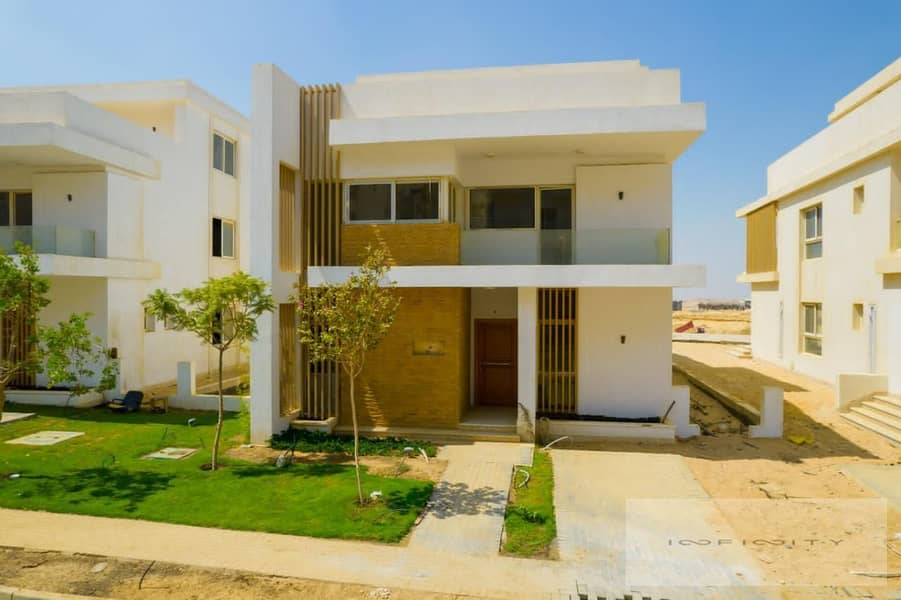 12 e03ecb25-dc12-4705-bfc4-27d83b5a610c. jpeg