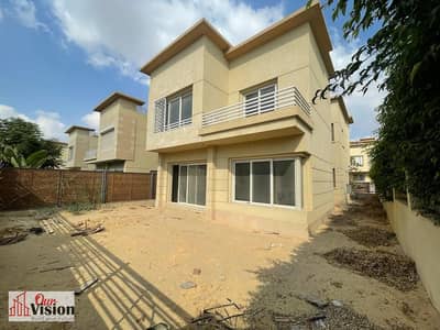 6 Bedroom Villa for Sale in 6th of October, Giza - WhatsApp Image 2025-10-26 at 4.17. 47 PM. jpeg