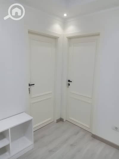 2 Bedroom Flat for Sale in Katameya, Cairo - IMG-20251008-WA0007. jpg