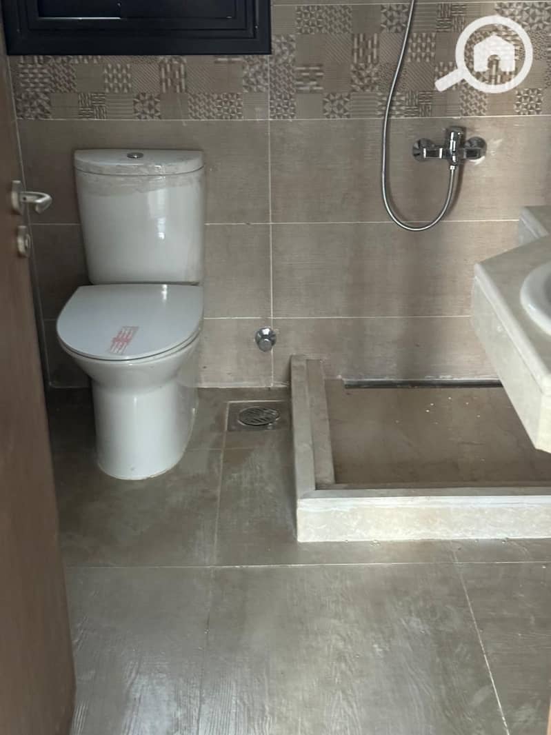 3 7ac2ca48-b98a-469c-aaed-b4a2034642b9. jpg