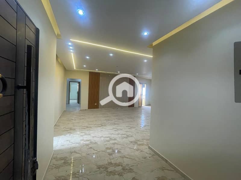 4 f00c56e3-23fb-4c2b-ad07-a3bce7eced4a. jpeg