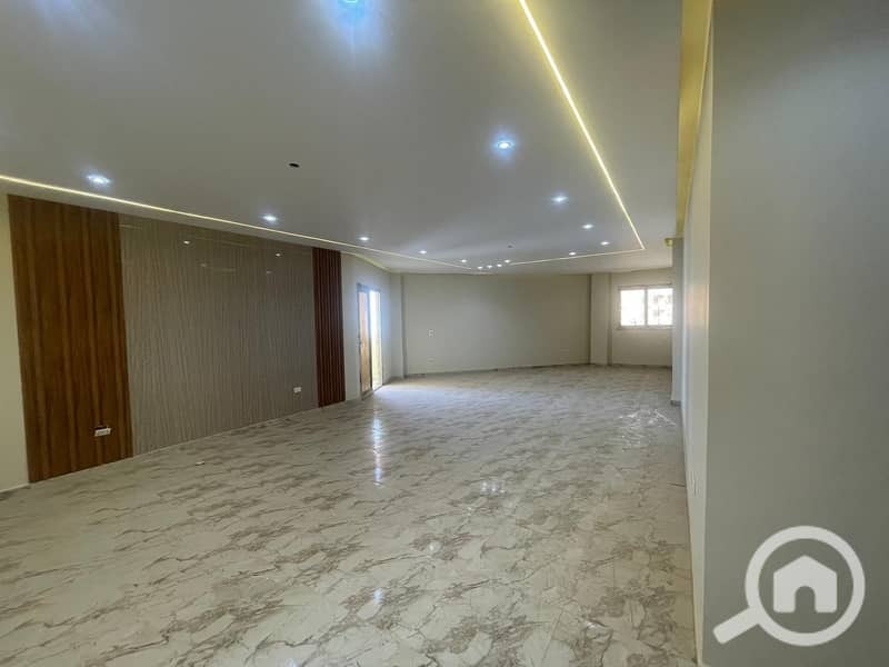 10 f4f7ec5b-314b-4959-b338-905ae865e8d0. jpeg