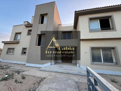 5 Bedroom Villa for Sale in New Cairo, Cairo - فيلا في بالم هيلز قطامية pk1 _