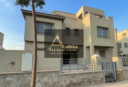 6 Bedroom Villa for Sale in New Cairo, Cairo - f77d7b0f-e808-4f03-9188-2c83289339fb. jpg