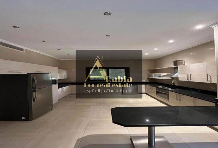 8 57a182b8-386e-444a-bc6a-497e0026f7a1. jpeg