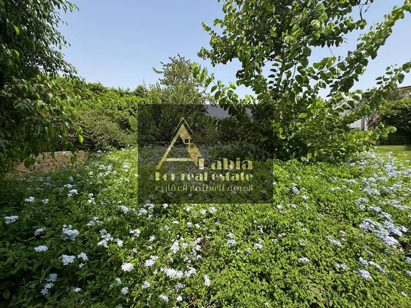 10 WhatsApp Image 2025-08-12 at 2.59. 35 PM (1). jpeg