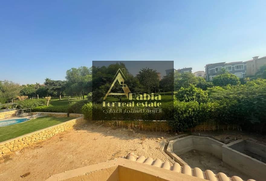 4 b908dd2c-ede8-4737-8536-ee1a1d14c48d. jpg