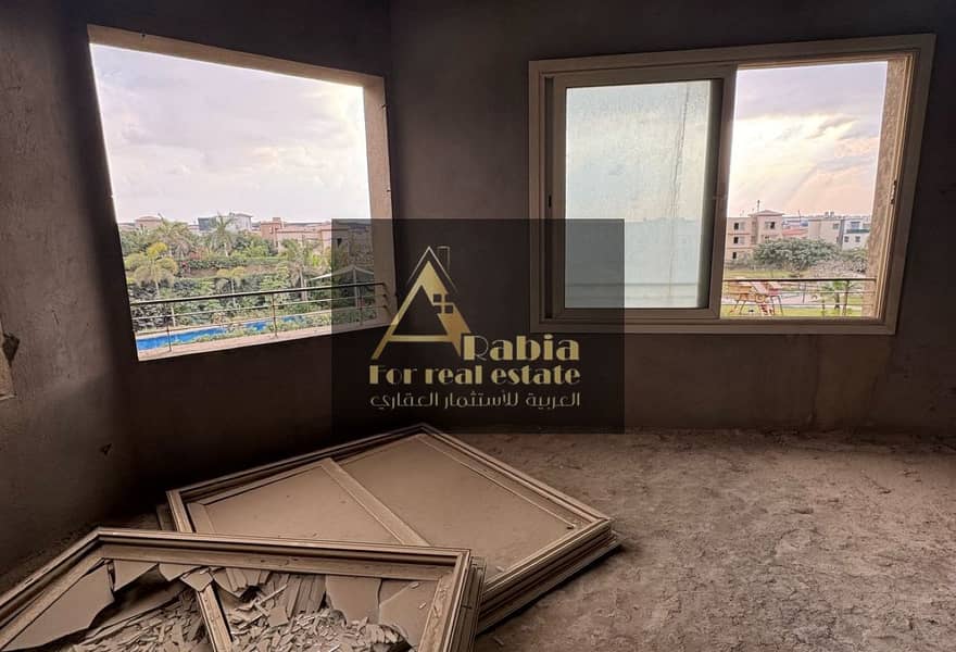 4 30a11b0a-53c9-40e8-bd9c-f58ea0baea5a. jpg